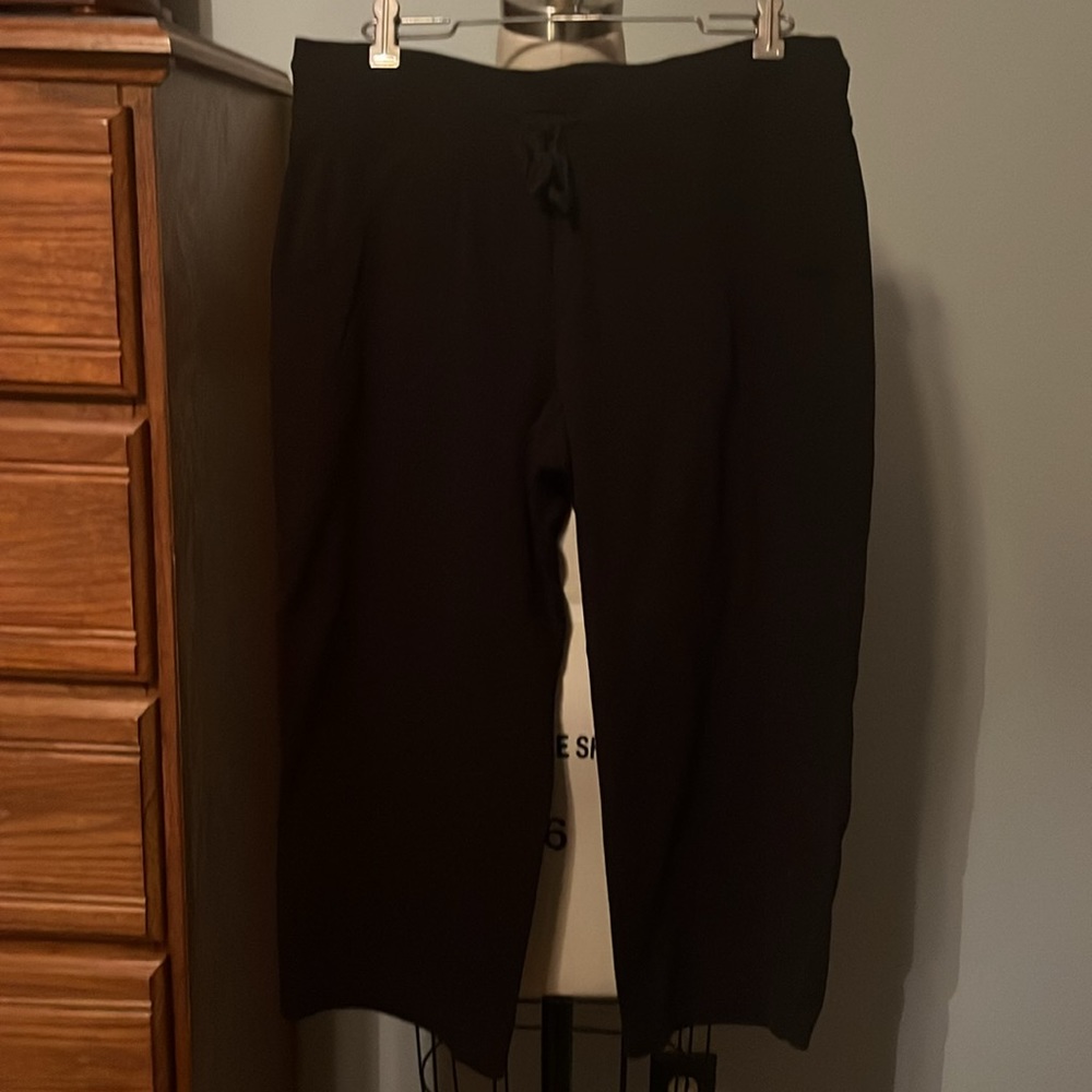 Athletic Works black Capri sweat pants